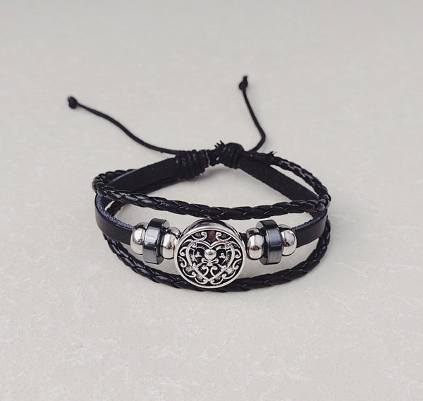 Queen of Hearts Skull Bracelet