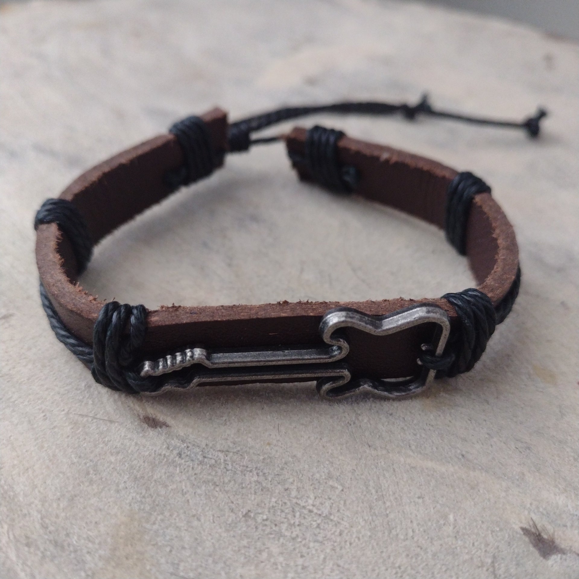 ★Ultra-Rare G.O.E. Long Leather Bracelet Leather Bracelet with Small 10K Gold Dragon Clasp – King Baby